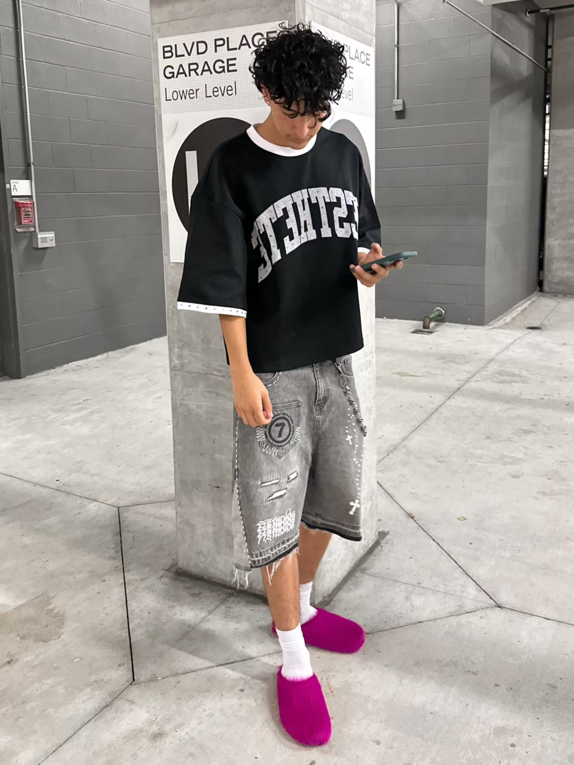 AESTHETE RHINESTONE TEE